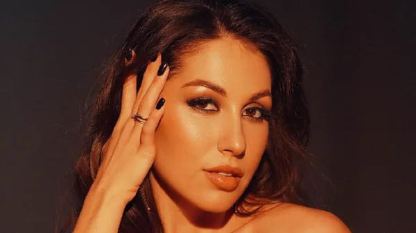 Горячая жена Довбика соблазнила подписчиков новой мотивацией