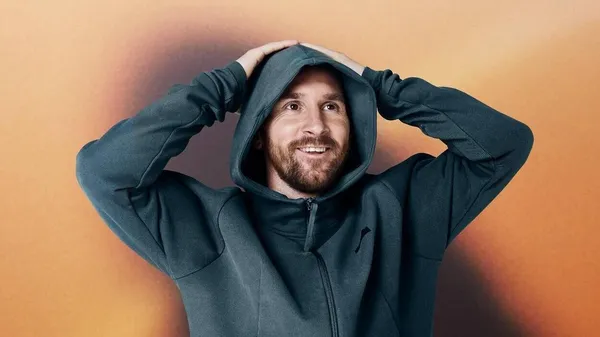 У 5 разів більший за "Титанік": як виглядає наймасштабніший лайнер, який благословив сам Мессі