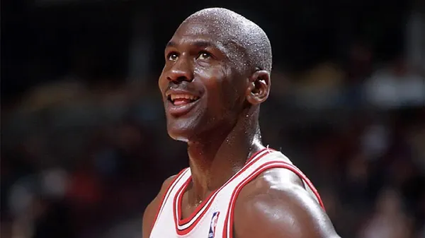 Лот за 8 мільйонів доларів: на аукціоні було продано чемпіонські кросівки Майкла Джордана