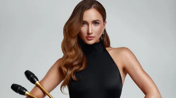 "Красота и усовершенствованость в одном флаконе": Ризатдинова покорила божественной красотой