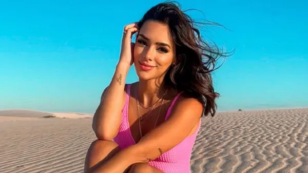 Б'янкарді пішла від Неймара і дурманить соцмережі в екзотичному вбранні