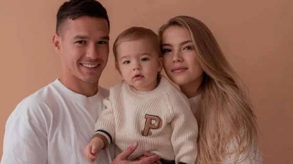 Дружина гравця Динамо похвалилася сімейною ідилією – зворушливе фото