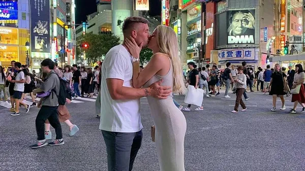 Чемпіон світу заробив космічну суму на дорогій шаурмі – відкрився поруч зі збіговиськом наркоманів