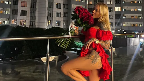 Показала себе без трусиків: ранкове фото в стилі ню від Ірини Морозюк 🔥