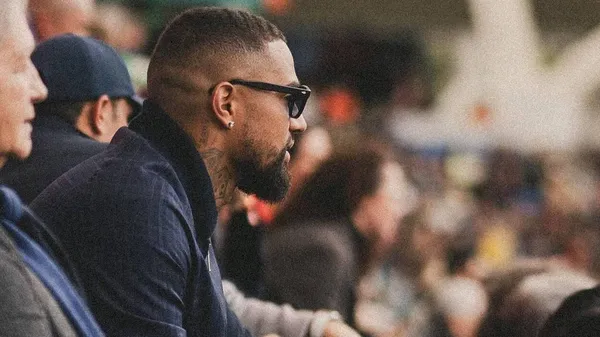 Экс-звезда Милана с болью вспомнил прошлое: "Мне 18 лет, имею миллионы и каждый вечер пьян"