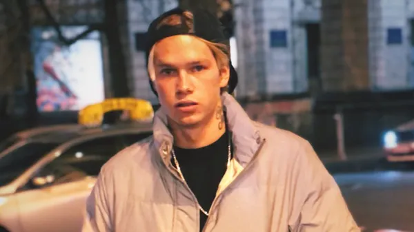 Вдарив ногою по емблемі: Мудрик розлютився не на жарт після поразки від Ліверпуля – брудний вчинок