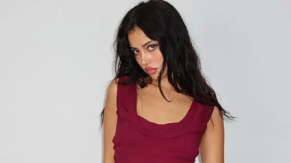 Розкішна кохана одноклубника Миколенка звела фанатів з розуму оголеною спинкою