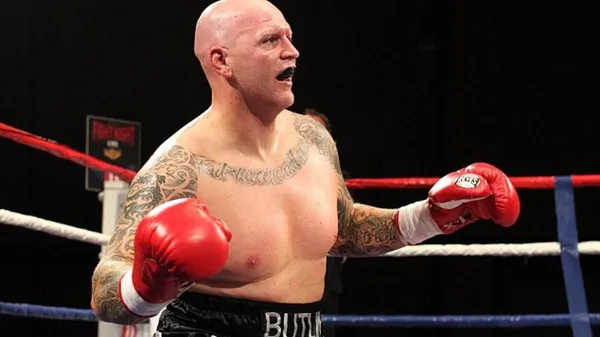 Колишній боксер, якого нокаутував Джошуа, працює судовим виконавцем: сміливець викликав його на бій