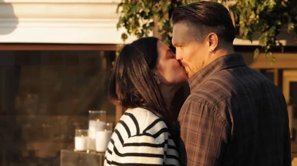 У ніжних обіймах коханого – Олександр та Катерина Усики похрестили свою донечку