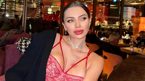 Українська тенісистка боксує і зачаровує в нічних клубах – на задньому плані дитина