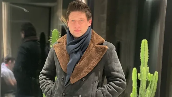 Романтичні кадри: Селезньов тане в обіймах своєї обраниці та просить пробачення за все