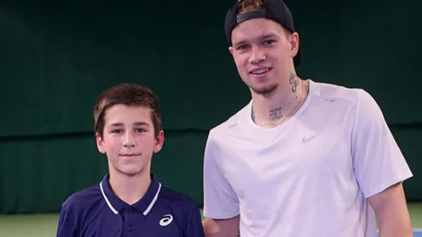 Мудрик влаштував особливий сюрприз для хлопчика з України – незабутні емоції