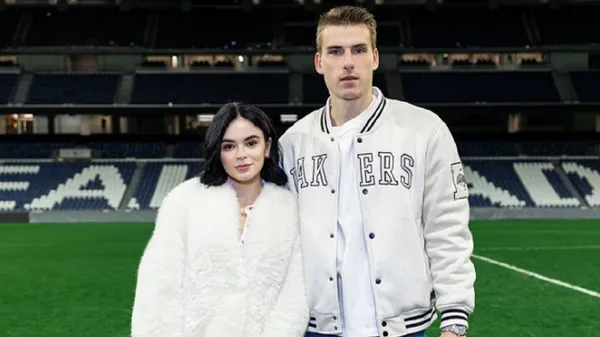 Луніни святкують шкіряне весілля – брюнетка зізналася у коханні