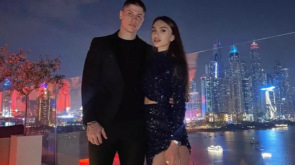 Зірка Динамо чекає первістка – забив і передав привіт розкішній коханій, Суркіси і Довбик у захваті