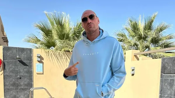 Тело Тайсона Фьюри претерпело удивительную трансформацию перед боем с Усиком: он показал, как питается