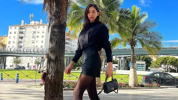 Рассекретила свои слабости: жена Степаненко показала соски в прозрачном бюстгальтере 🔥