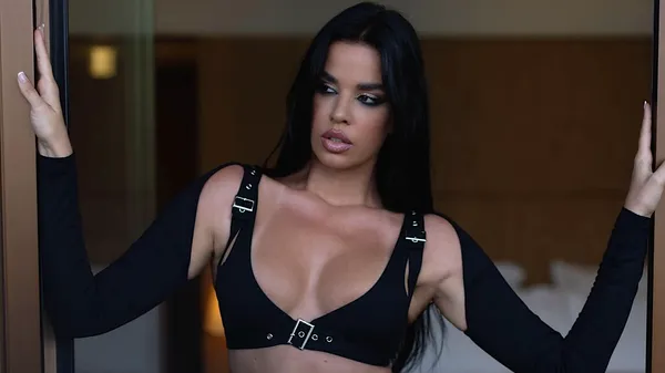 Досі під питанням, чи відбулося тренування: зірка ЧС-2022 роздяглася в спортивному залі