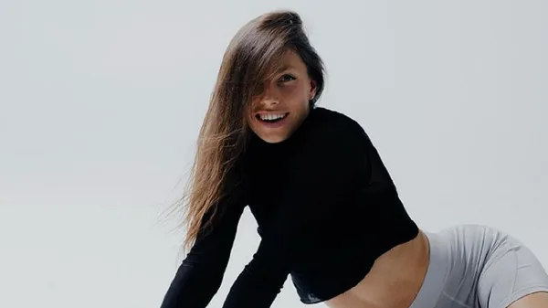 1100 метрів на висоті: Бех-Романчук прокинулась в горах з бокалом вина – розкішні фото