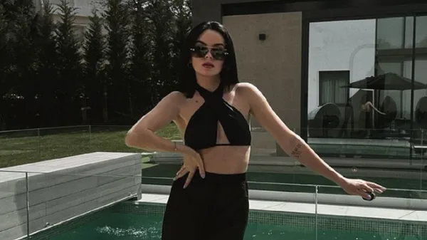 Луніна ефектно надихнула чоловіка на перемогу, засвітивши зворушливий надпис