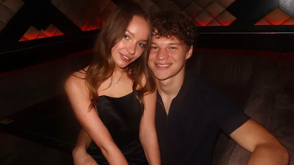 Family Look: захисник Динамо разом зі своєї обраницею мають спільний стиль – просто та спортивно