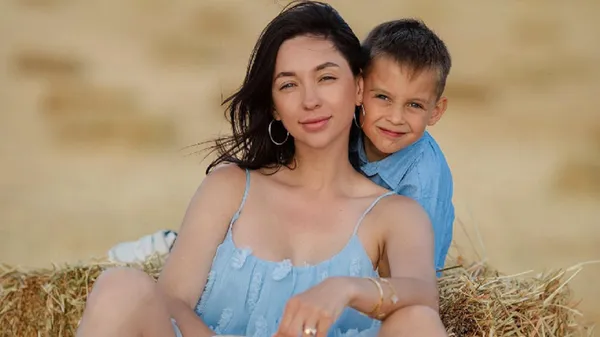 "Я думала, дах поїде": дружина Степаненка бігала по кабінетах з сином, який травмувався