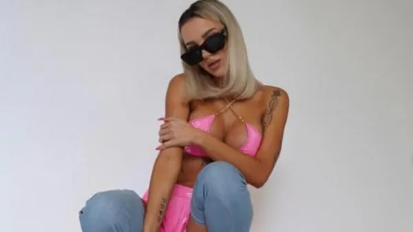 Сексапільна дружина партнера Зінченка зводить з розуму запальним тверком – гаряче