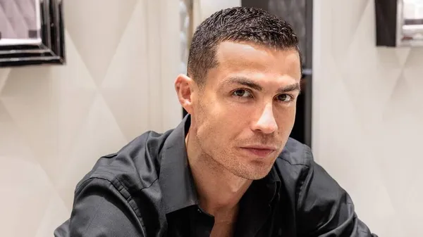 Детское фото Роналду произвело настоящий фурор в сети – сам на себя не похож