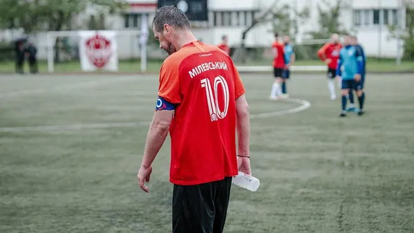 Мілевський гучно повернувся у футбол: асист і скандал – тепер не може нормально ходити і їсти (18+)