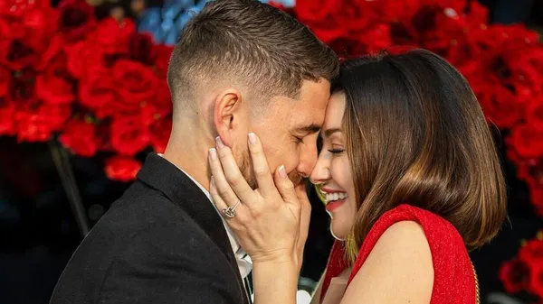 Горячая жена звезды Арсенала родила ребенка от Джуда Лоу: краткосрочный, но страстный роман