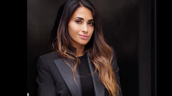 Дружина Мессі оголила стрункі ніжки в брутальнім образі – камера зафіксувала цей момент