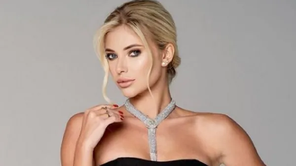 Чарівна Савіна виблискує на фото більше, ніж промені сонця – футболіст не стримався і відповів