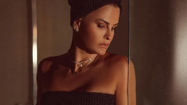 Дивовижна Пятова показала струнку фігуру на загал у дощову погоду – ідеальні кадри