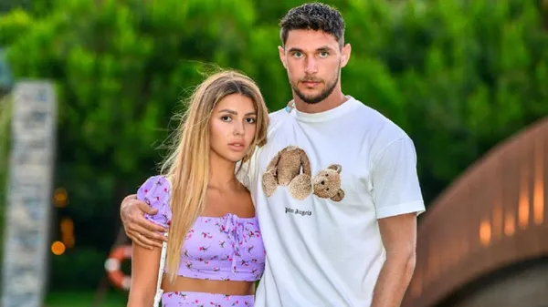 Дружина Яремчука відпочиває з двома чоловіками – розбиває серце