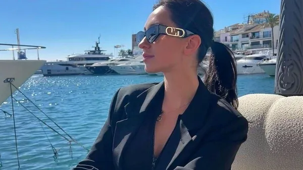 "Всратий віник": від покупки прикрас до панічної атаки – дружина Степаненка відпочиває у Львові