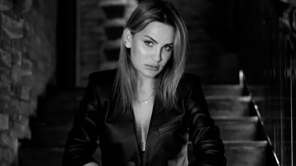 С голыми персами и в эротическом наряде: Пятова поделились вызывающим видом