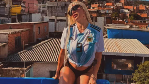 Спокуслива Ванда Нара влаштувала звабу в затишному ліжку – пікантне відео