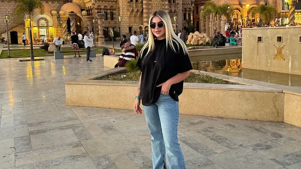 Дружина Корнієнка з горнятком кави замилувала собою – вона бажає продуктивного дня