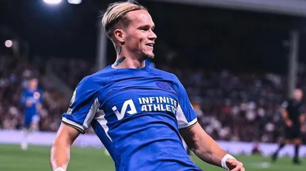 Дівчата можуть не впізнати: Мудрик змінив імідж – фото нового образу