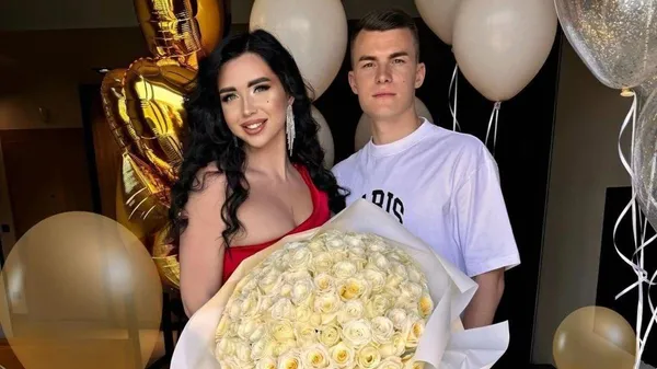 Кочергін разом з коханою відправились у невеличку відпустку – кайфують наодинці