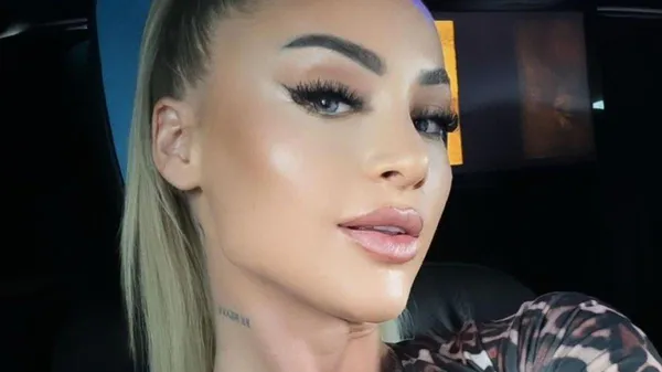 Найсексуальніша футболістка світу гіпнотизує фанів хижим поглядом – фото після тренування