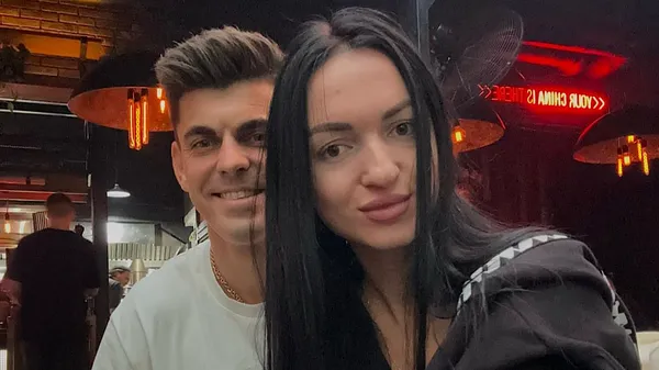 Захватил телефон и разослал фото всем в директ: сын кипера Кривбасса повеселился не на шутку 😆