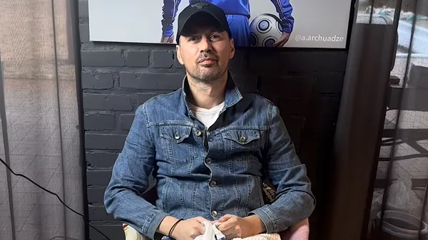 "Куда я еду, б**дь": Милевский побывал на премьере трека Волошина – он в обнимку с Морозюком