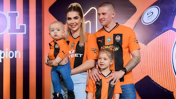 Корниенко вместе с семьей изучают украинскую культуру – начали атмосферный отпуск с Полтавщины