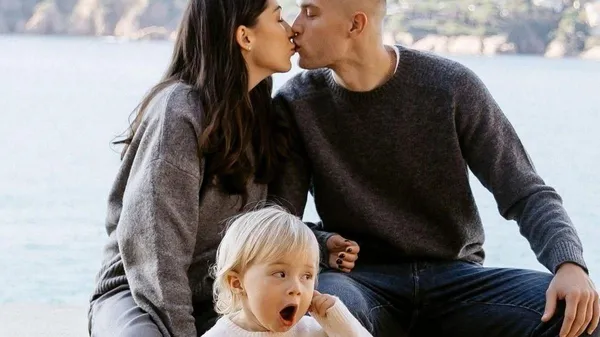 Ее любовь безгранична: жена Довбыка радует фанов семейной идиллией – мужу повезло