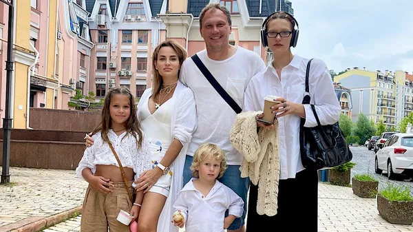 "День-триндец": Пятов загонял жену обязанностями, но та достойно приняла вызов – видеодоказательство