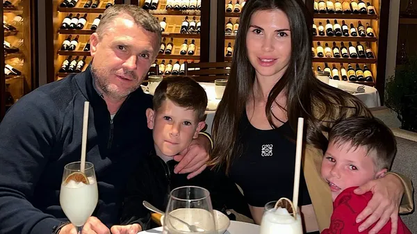 Довбик і Циганков зробили крутий подарунок синам Реброва – назавжди запам'ятають історичну мить 🏆