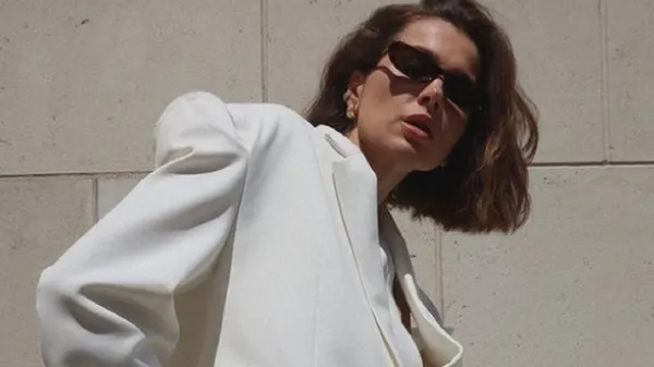 Ефектна кохана гравця Динамо блиснула своєю красою в столиці – розкішні фото