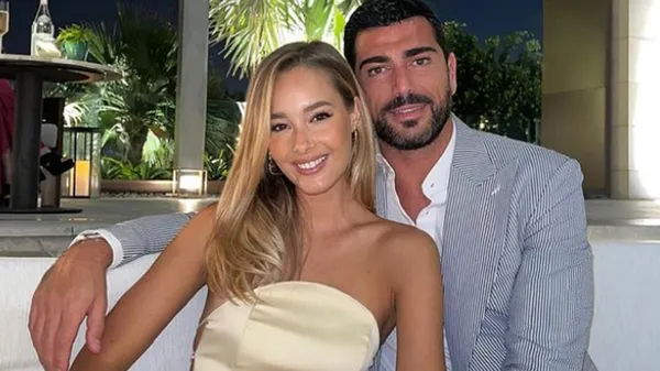 Довгонога модель показала ефектне фото з футболістом – її ідеальний вигляд затьмарив коханого