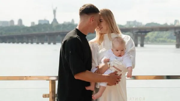 Роскошная избранница игрока Динамо поделилась фото с совместной съемки и рассказала в чем ей повезло