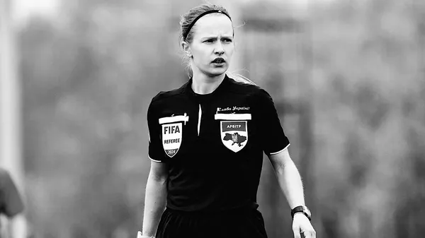 "Чувствую себя, как будто мне 16": сдержанная и соблазнительная одновременно арбитр УПЛ добавила жару в сети